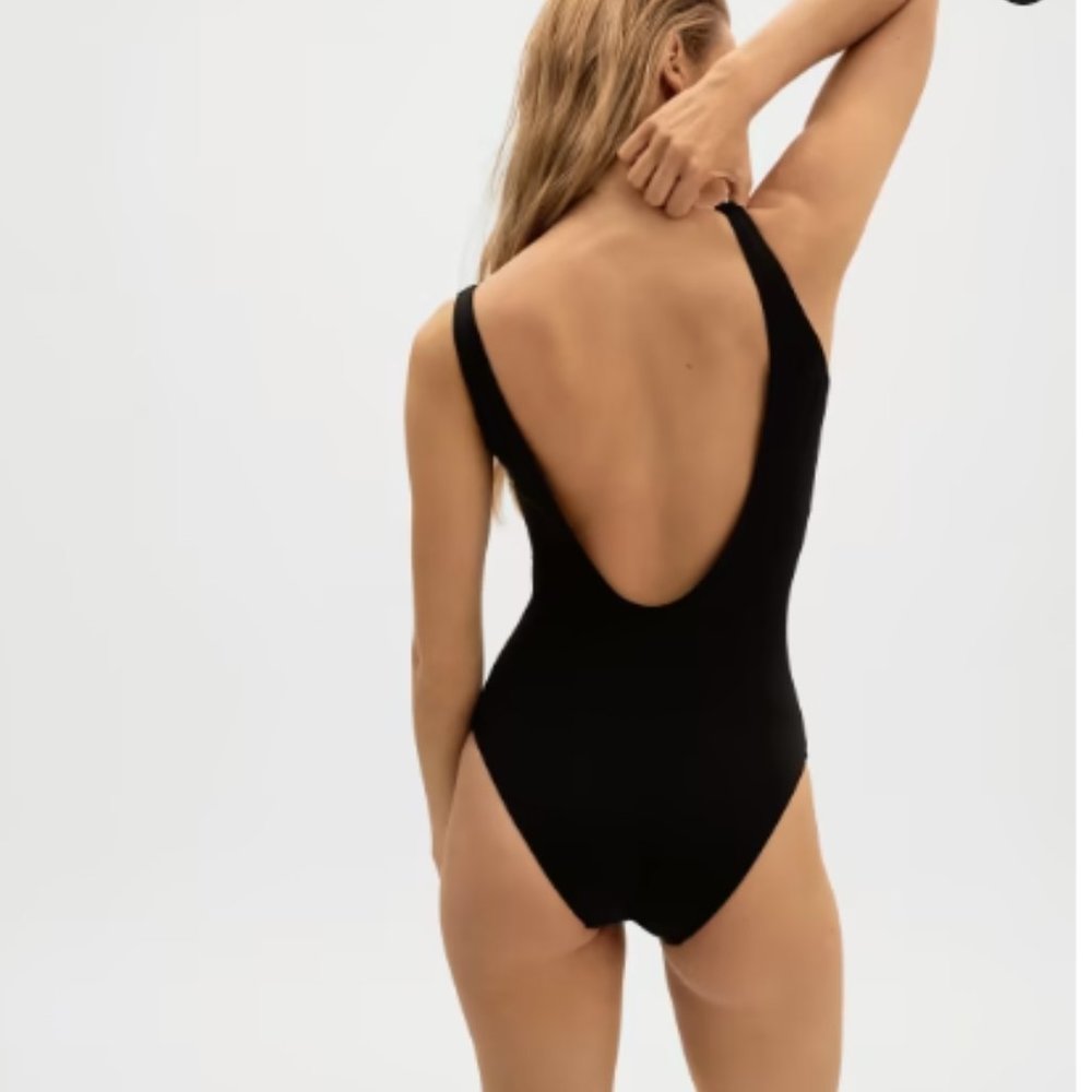 Everlane The Square-Neck One-Piece Bathing suit in Black BNWT XL